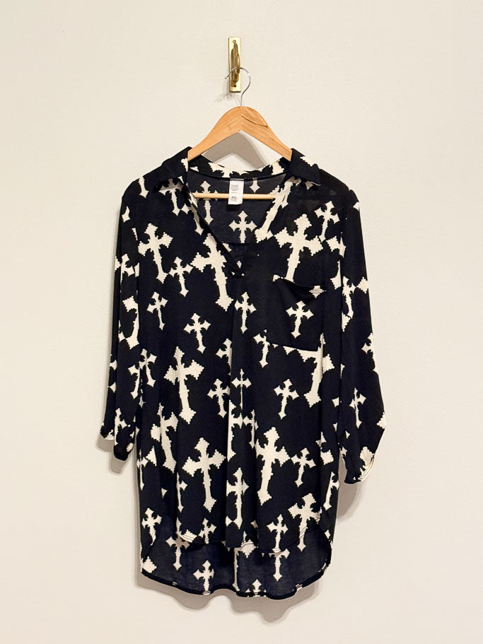 BLACK AND WHITE CROSS BLOUSE